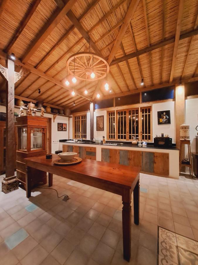 Ayu Dira Heritage House Ubud  Exterior photo