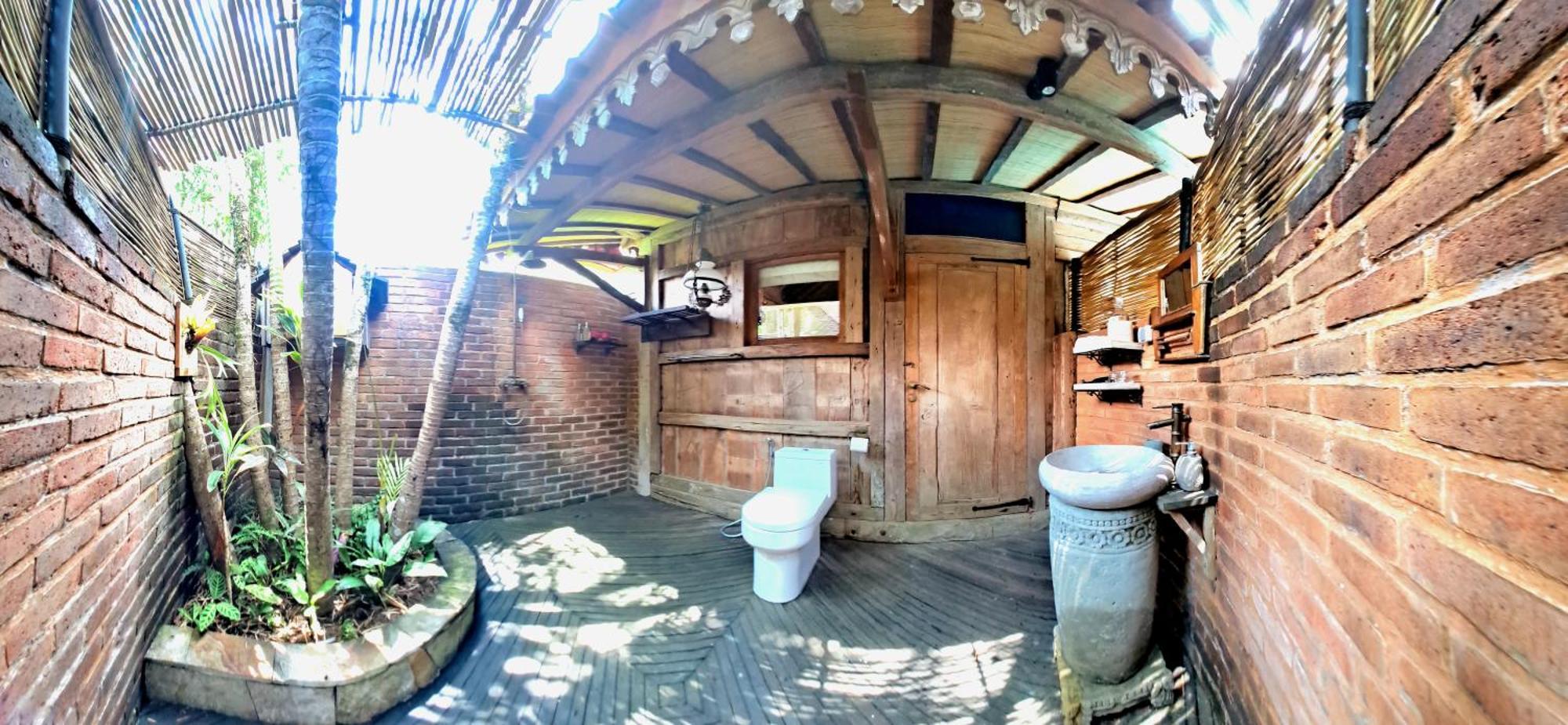 Ayu Dira Heritage House Ubud  Exterior photo